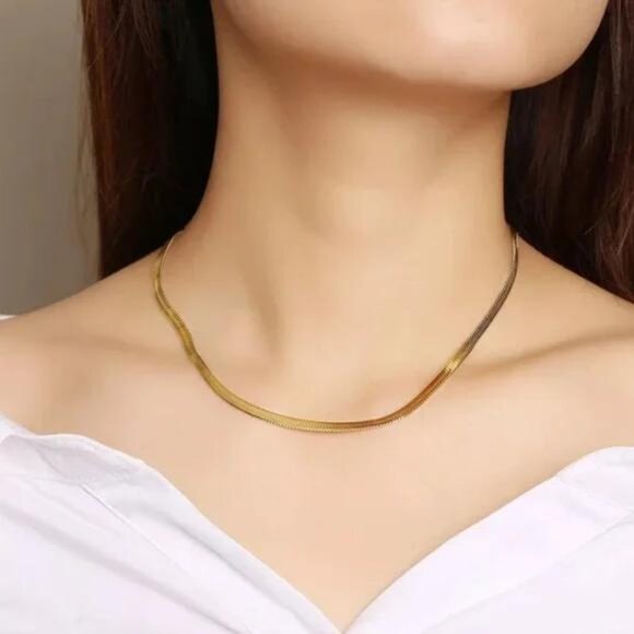 18” NEW GOLD HERRINGBONE SNAKE LINK CHAIN NECKLACE, NICE NECKLACE, CUTE NECKLACE - Picture 3 of 7